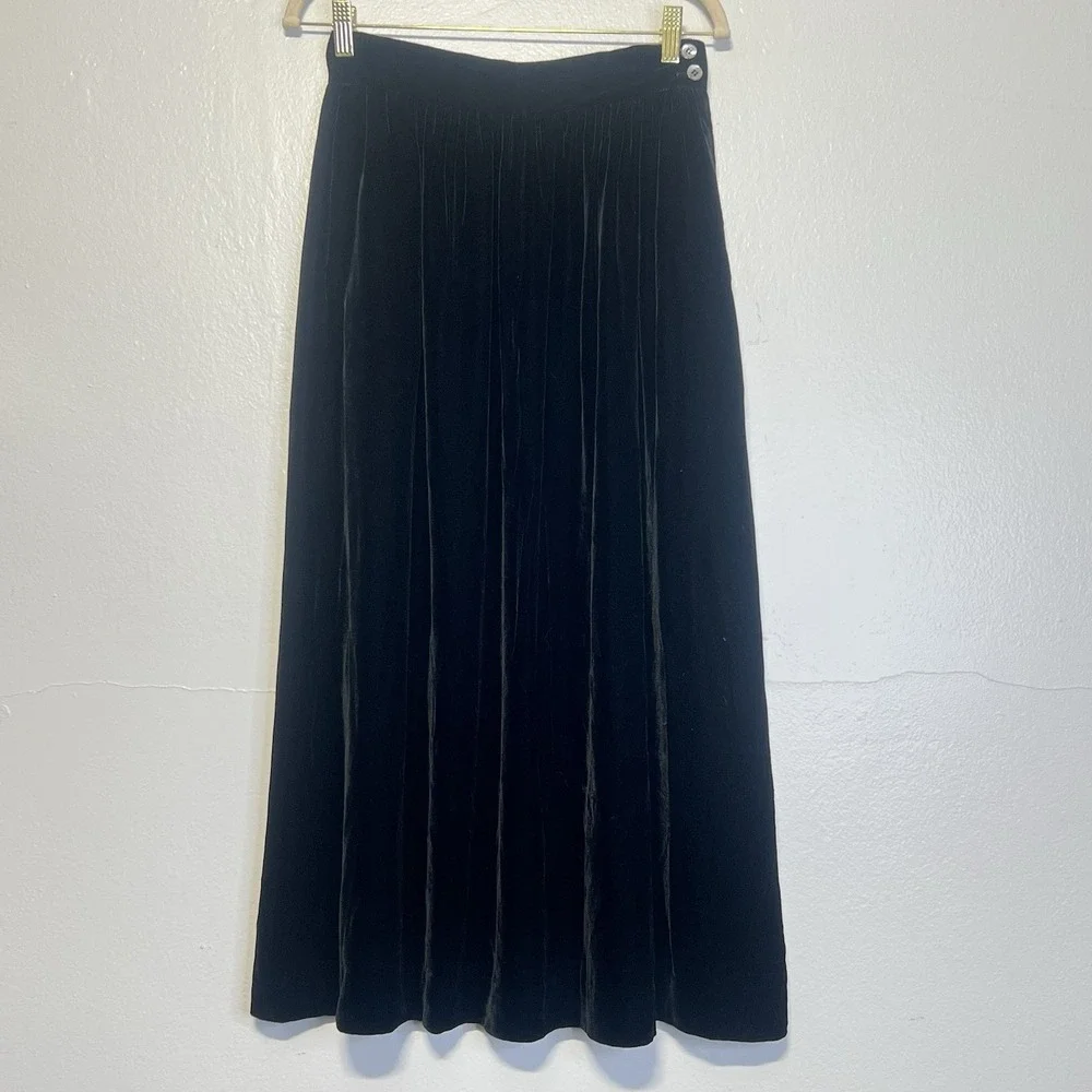 Vtg UNION Evan Picone‎ Black Velvet Silk Blend Skirt 6 whimsygoth Witchy Vampire